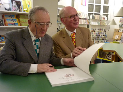 G&G_booksigning